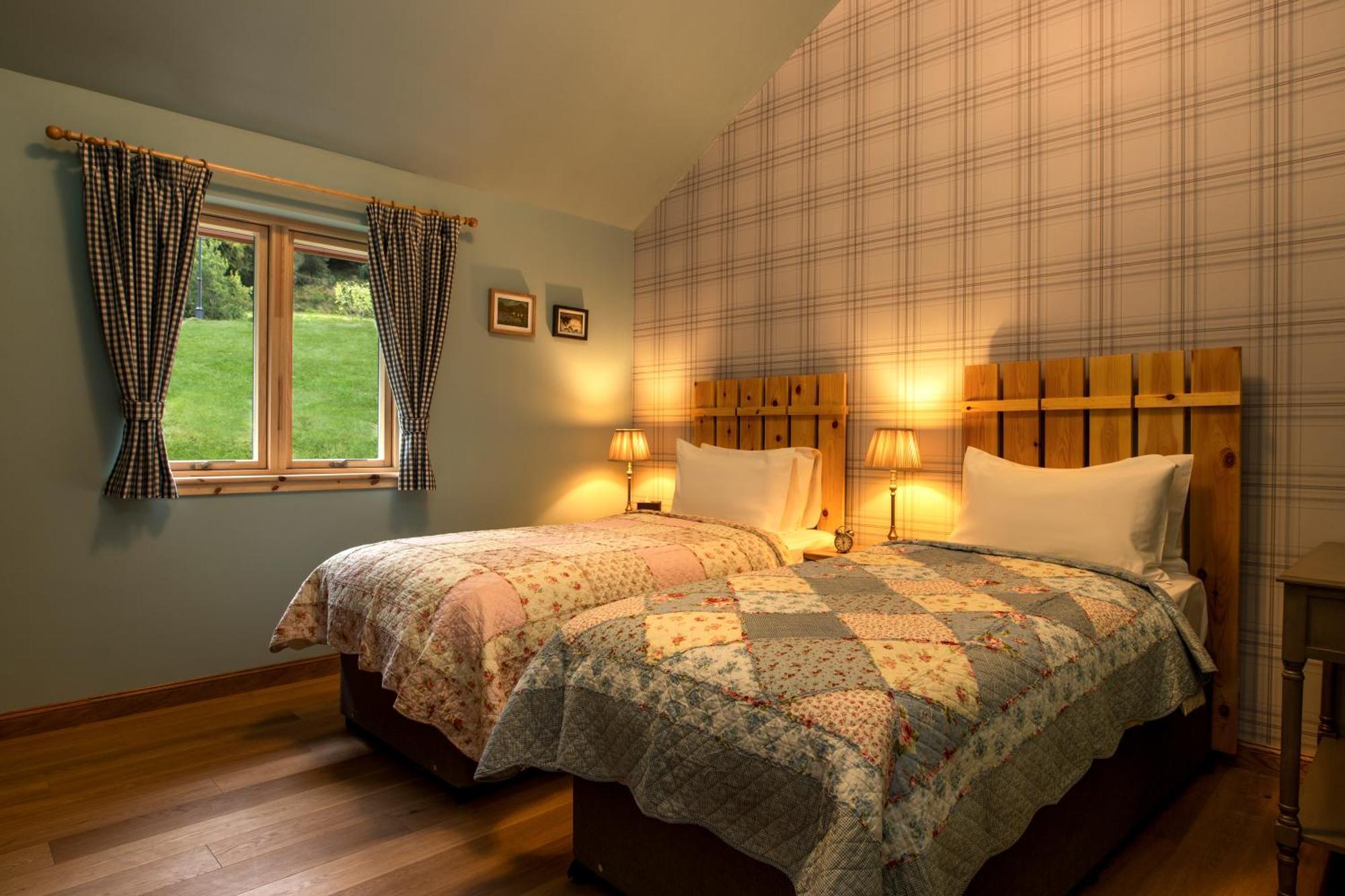 Black Sheep Hotels Cabins Spean Bridge Ngoại thất bức ảnh