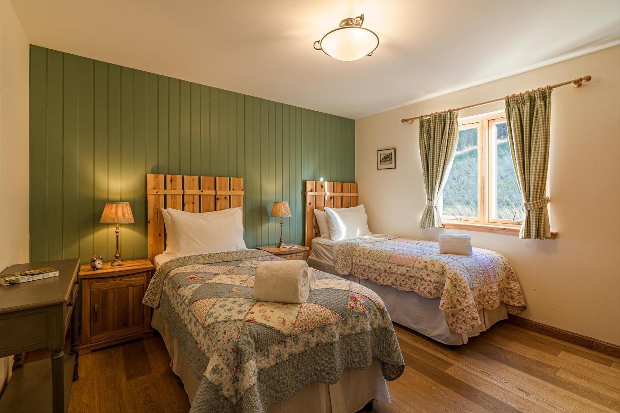 Black Sheep Hotels Cabins Spean Bridge Ngoại thất bức ảnh